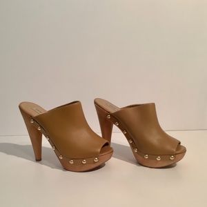 Steve Madden “Daynty” Mule Slide Heels